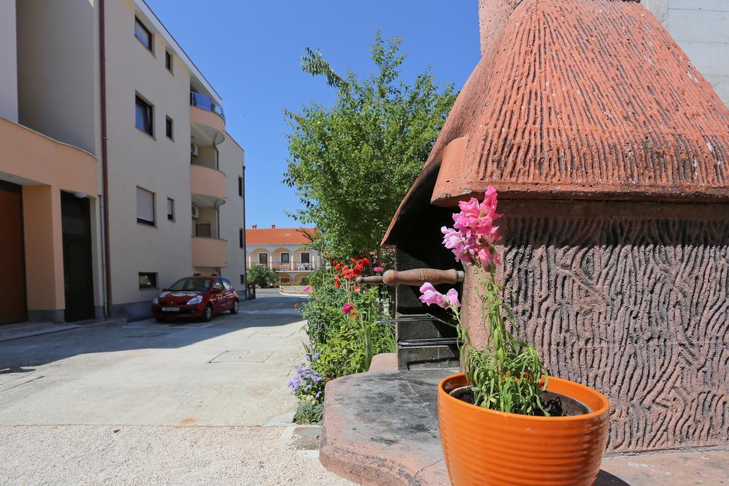 Apartments Bobi Zadar Exterior foto